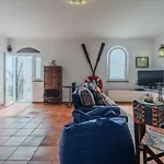 Сasa de vacaciones Atlantic Ocean - 4 Bedrooms - Ocean Front São Pedro da Cadeira