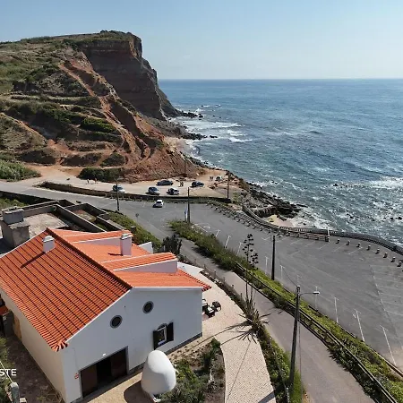 Atlantic Ocean - 4 Bedrooms - Ocean Front 펜션