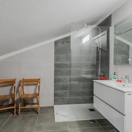 Atlantic Ocean - 4 Bedrooms - Ocean Front *