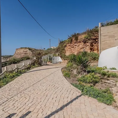 Atlantic Ocean - 4 Bedrooms - Ocean Front Holiday home