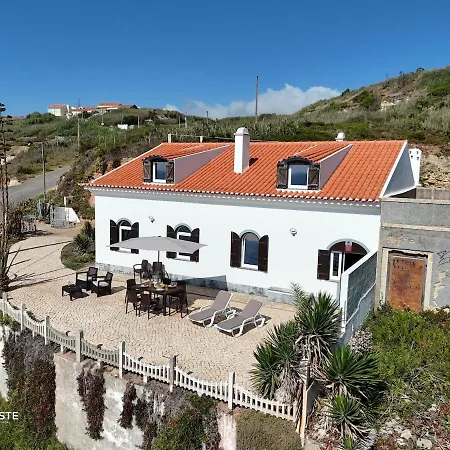 Atlantic Ocean - 4 Bedrooms - Ocean Front São Pedro da Cadeira