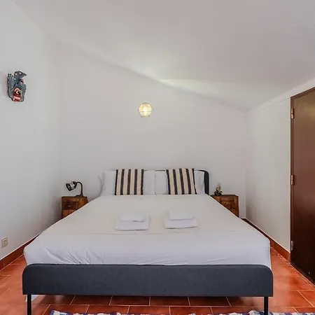 Atlantic Ocean - 4 Bedrooms - Ocean Front 펜션