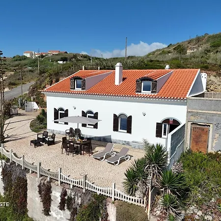 Atlantic Ocean - 4 Bedrooms - Ocean Front Sao Pedro da Cadeira